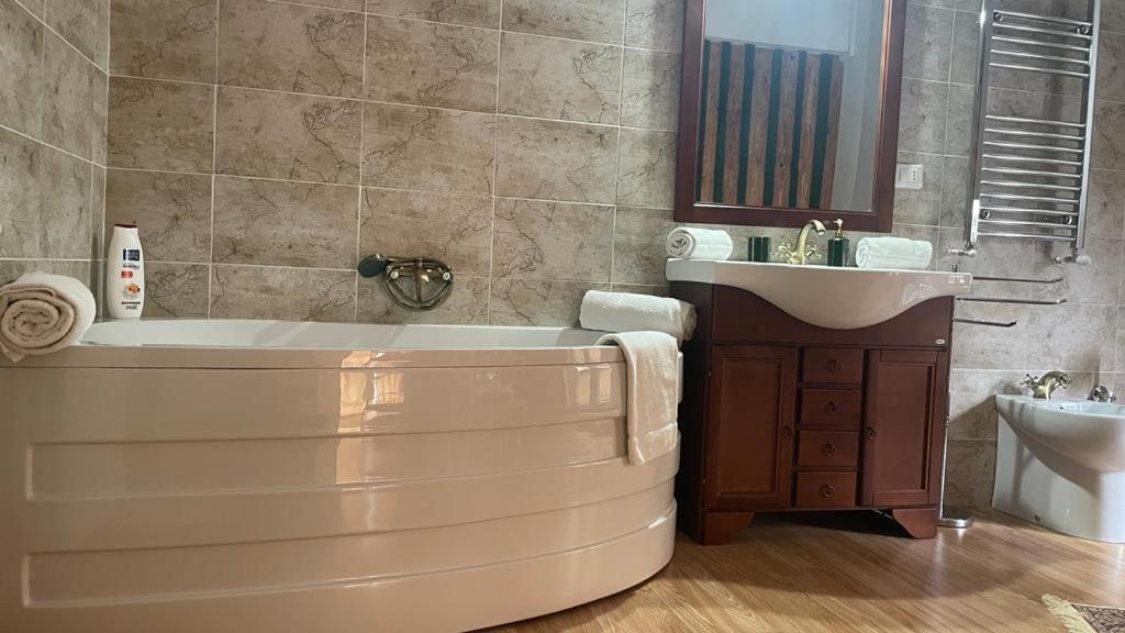 Doctor House Standard, Suites & Luxury Rooms Enna Exterior foto